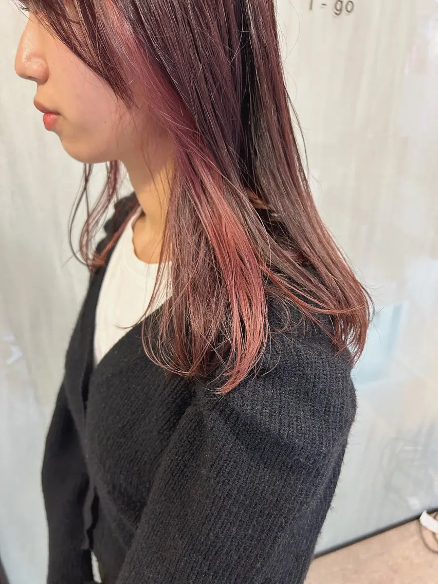 カラー シモウラ アオイのヘアスタイル