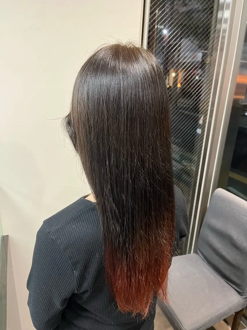 ロング ☘️上村 ☘️髪質 改善/透明感カラーのヘアスタイル