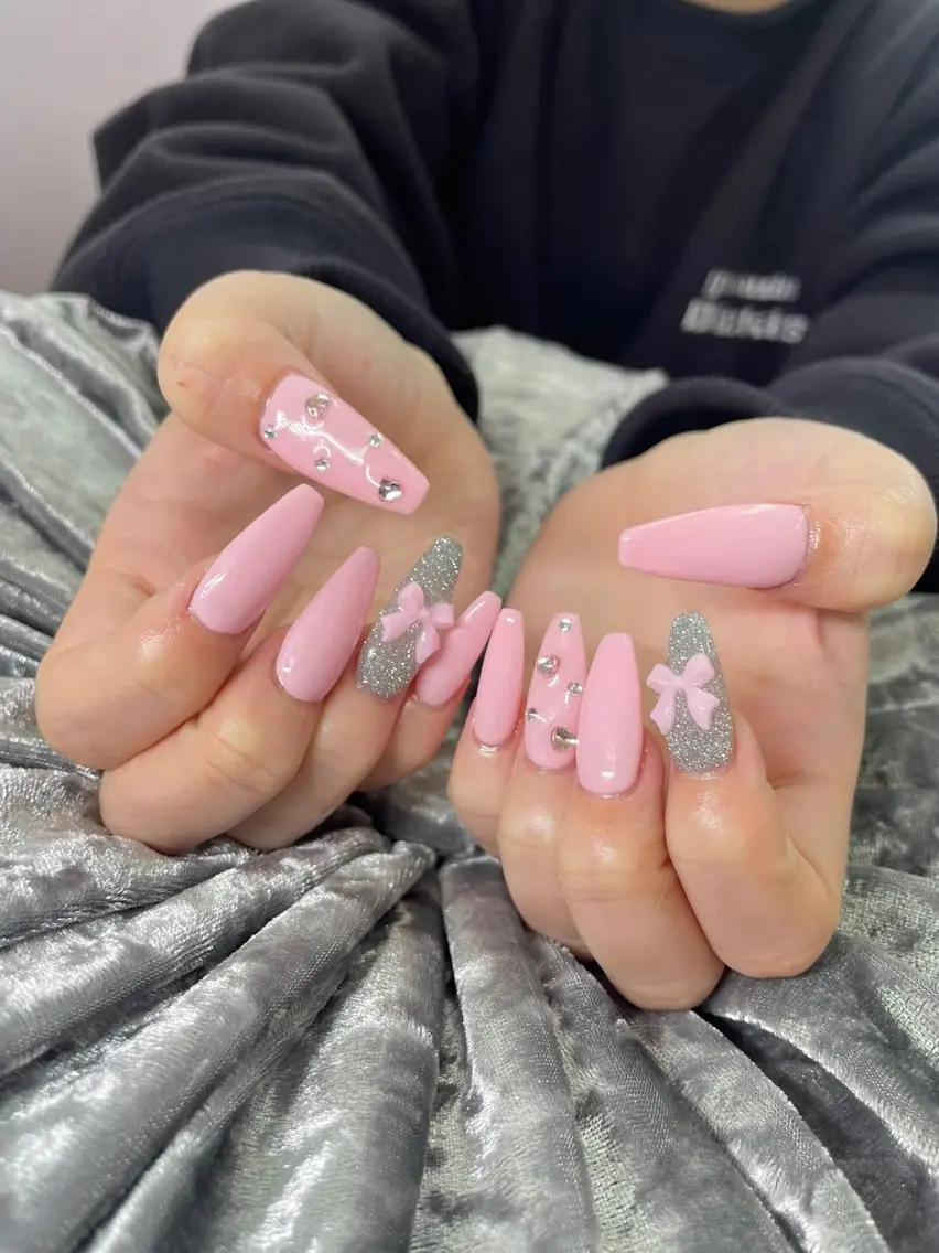 ネイル ハンドネイル Mumu眉毛,ネイル モデル募集中🪄のネイルデザイン