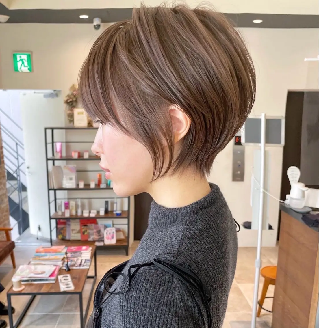 ショート カラー 門谷 百恵のヘアスタイル