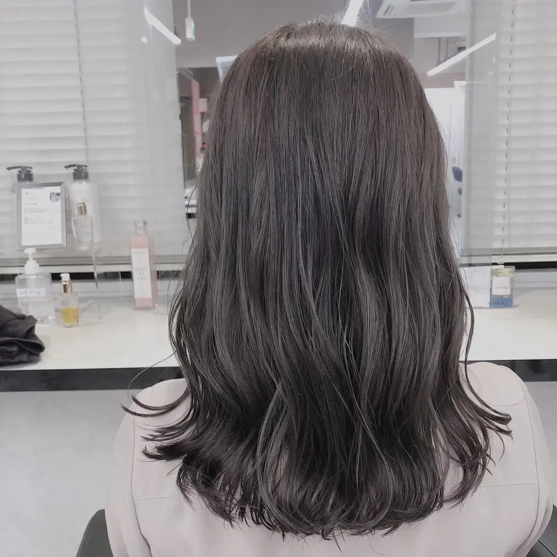 ミディアム カラー ヘアアレンジ 💕上野美容師☁ ブリーチ💖サワのヘアスタイル