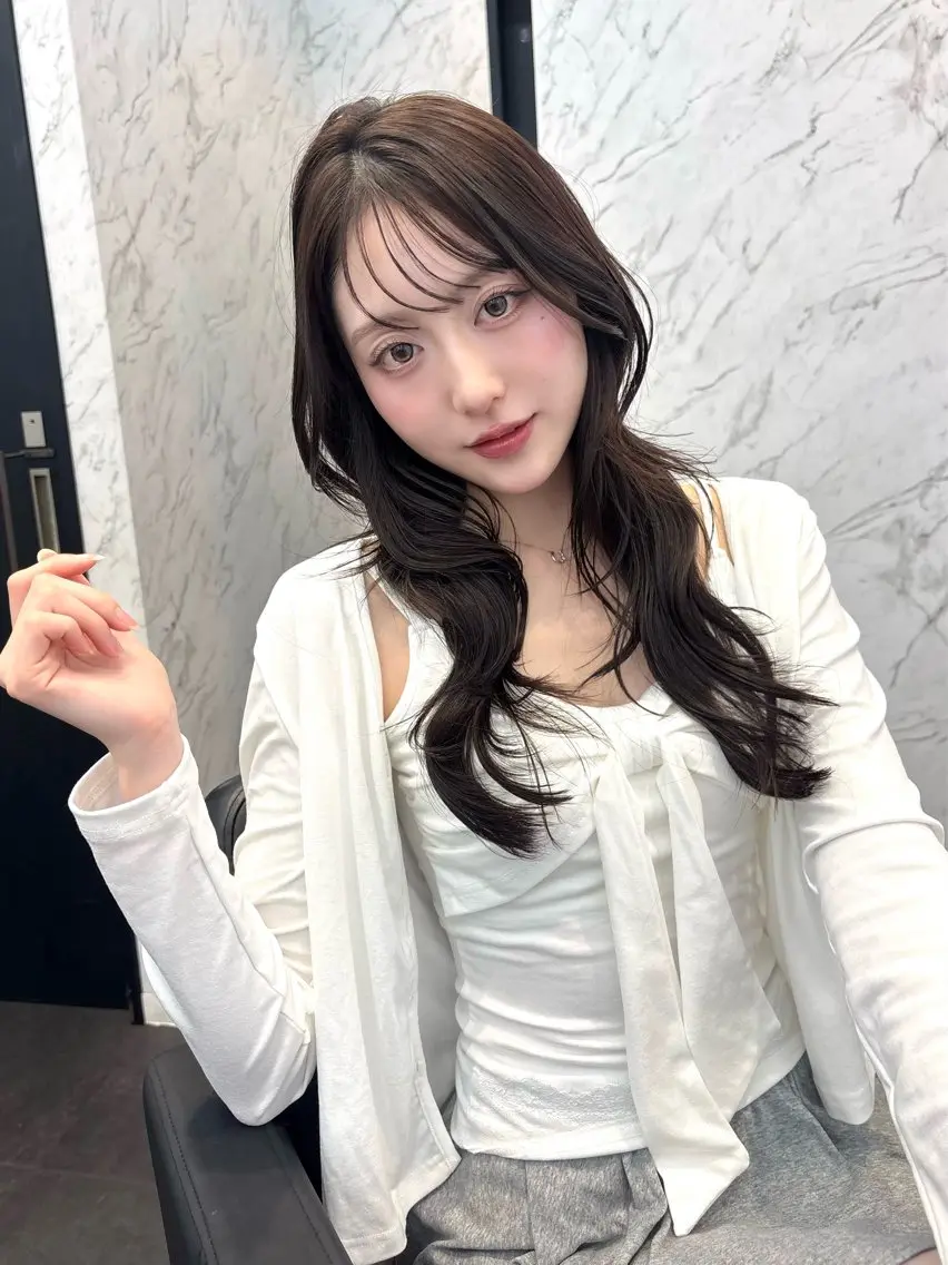ロング レイヤーカット 似合わせカット カット ヘアカラー トリートメント 韓国ヘア🎀 /♡𝓝𝓸𝓪♡のヘアスタイル