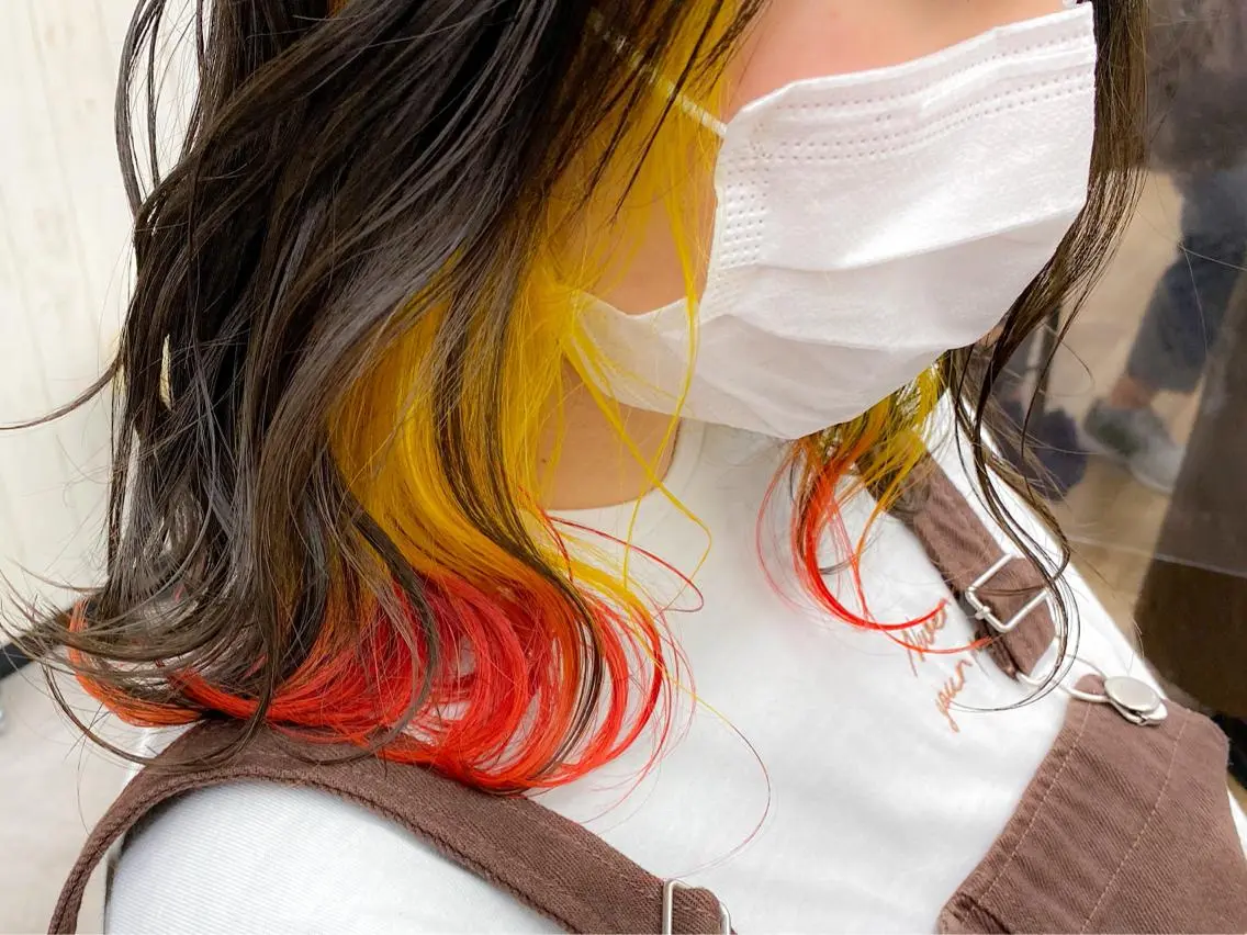 ミディアム カラー インナーカラー louwe 武藤幸世のヘアスタイル