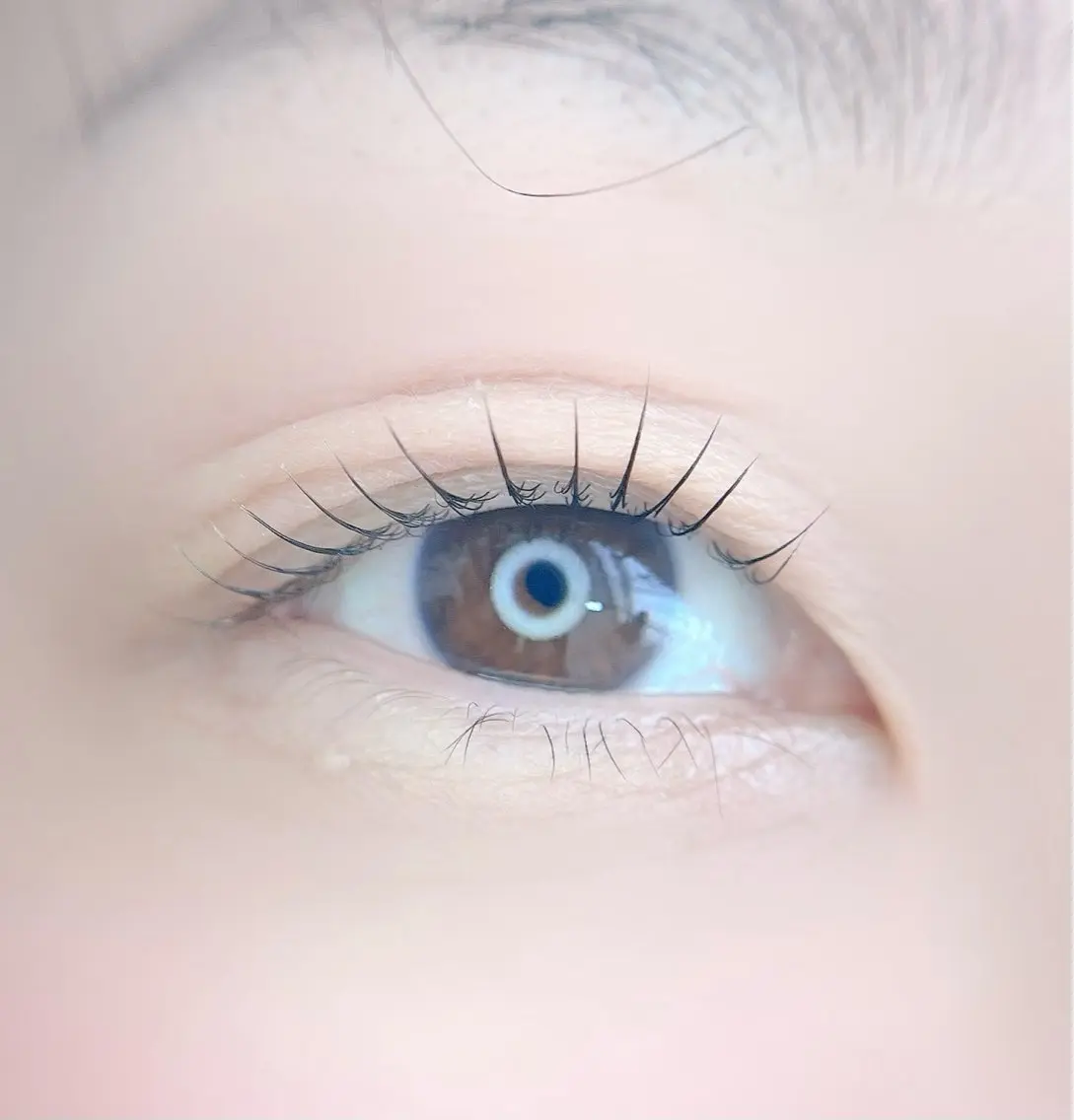 マツエク・マツパ un par unの眉毛・アイブロウイメージ