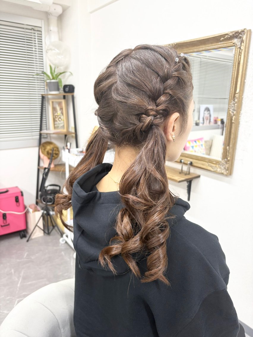 ヘアアレンジ ツインテール デート ヘアセット ヘアサロン ミカヅキのヘアスタイル