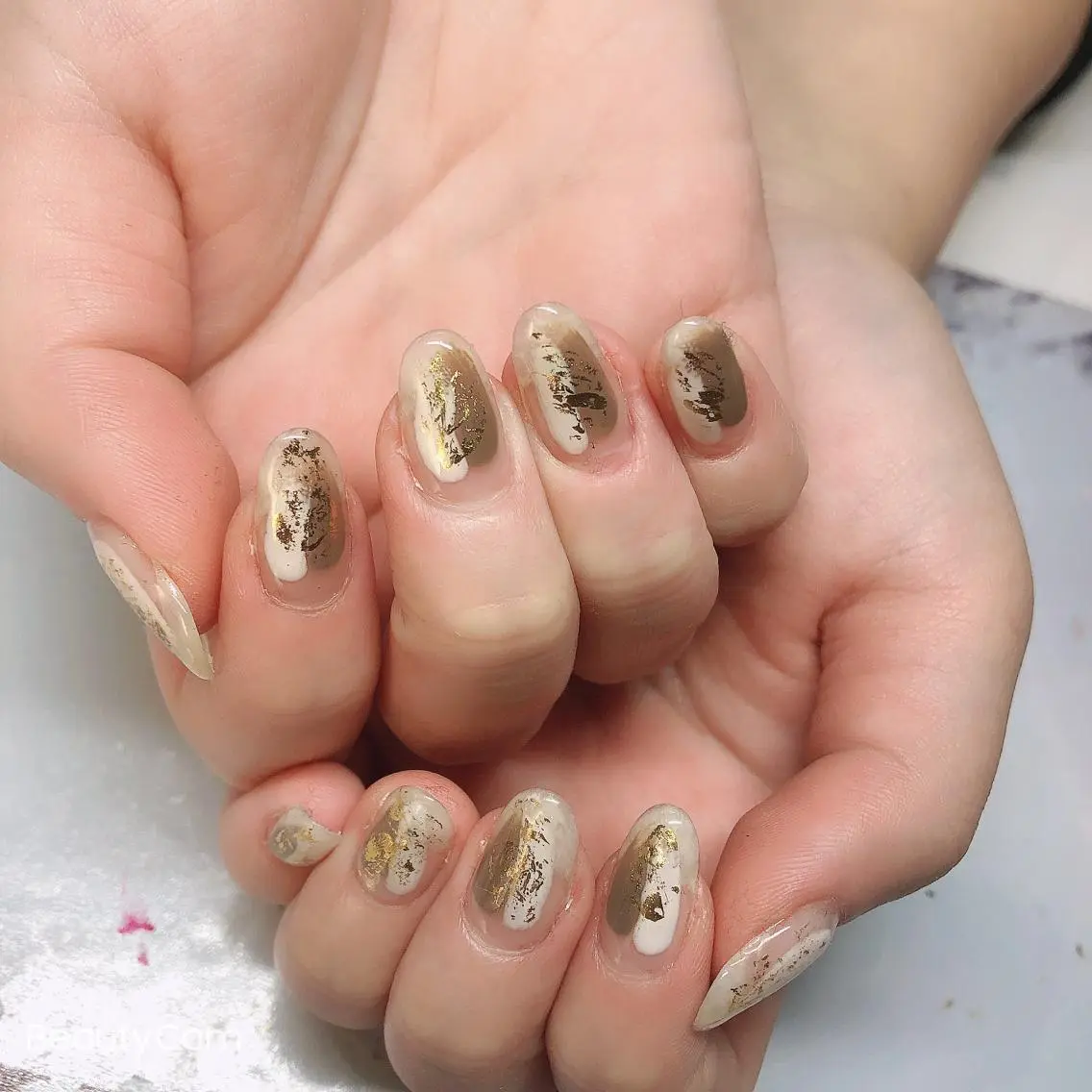 ネイル ニュアンスネイル ガレンドウ 白澤 愛子のネイルデザイン