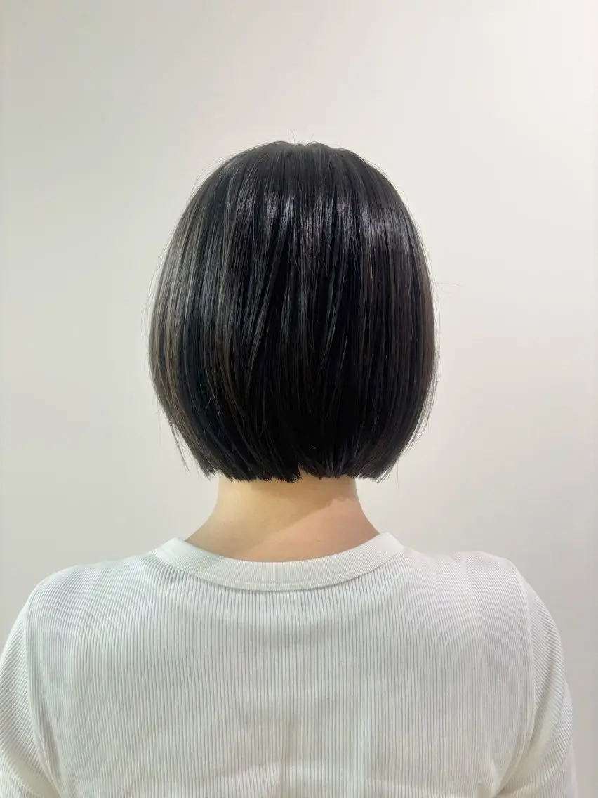ミディアム 古川 琴美のヘアスタイル
