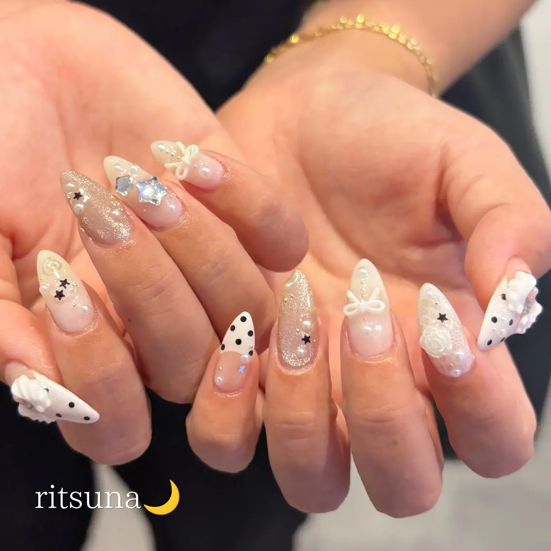 ネイル ハンドネイル ritsuna🌙 nail 堺筋本町のネイルデザイン
