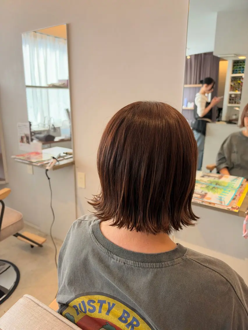 ショート カラー 真鍋 月音のヘアスタイル