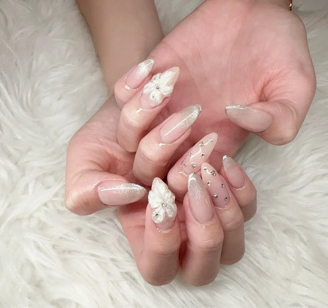 ネイル ハンドネイル ＆ME アンドミーのネイルデザイン