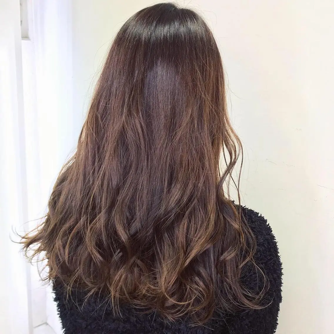 ロング カラー 黒田 優衣のヘアスタイル