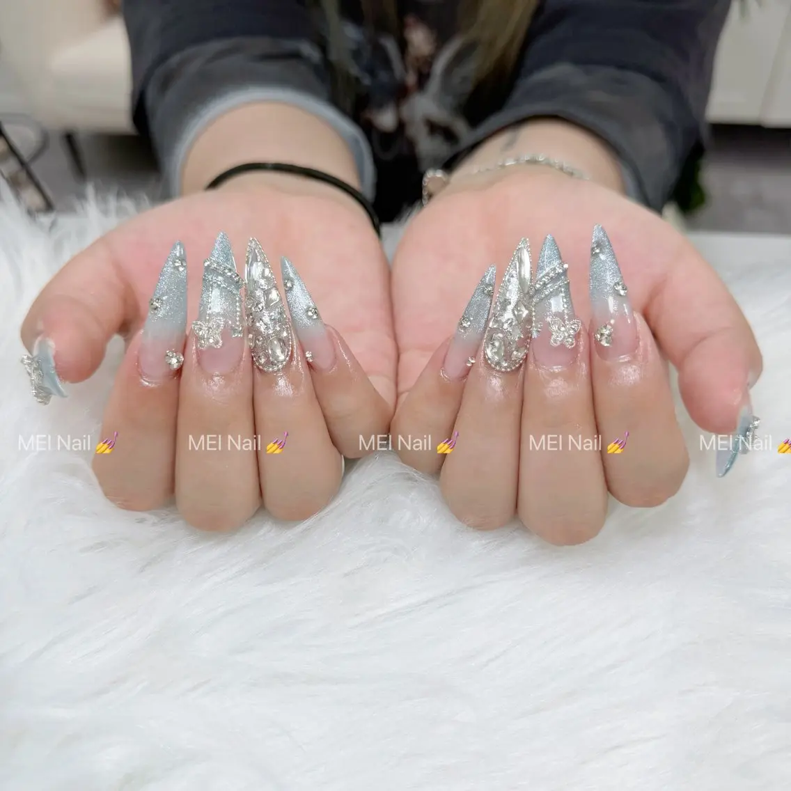 ネイル フレンチネイル キラキラネイル 韓国ネイル シンプルネイル ワンホンネイル ハンドネイル MEI Nailのネイルデザイン
