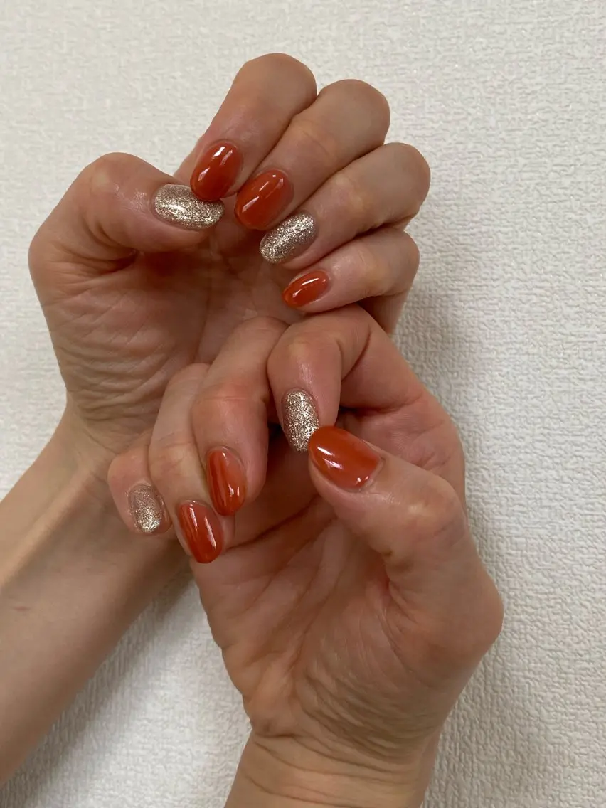 ネイル キラキラネイル ハンドネイル 自宅サロン FeelFreeのマツエク・マツパデザイン