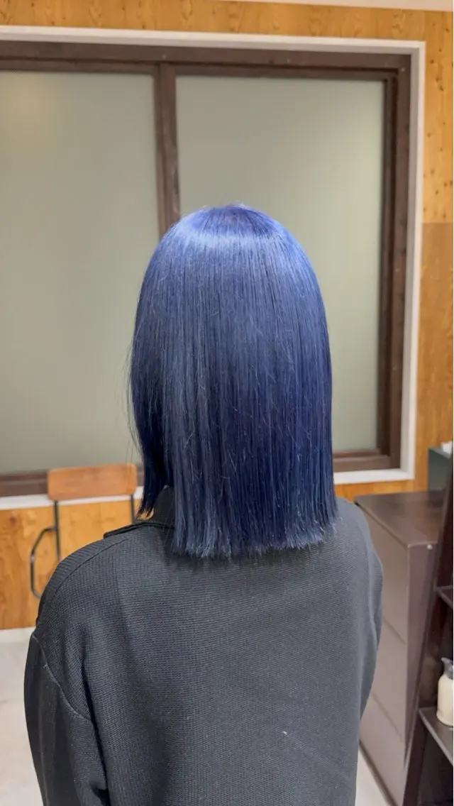 カラー ネイビーカラー ヘアカラー DECO HAIR 井上琴愛のヘアスタイル