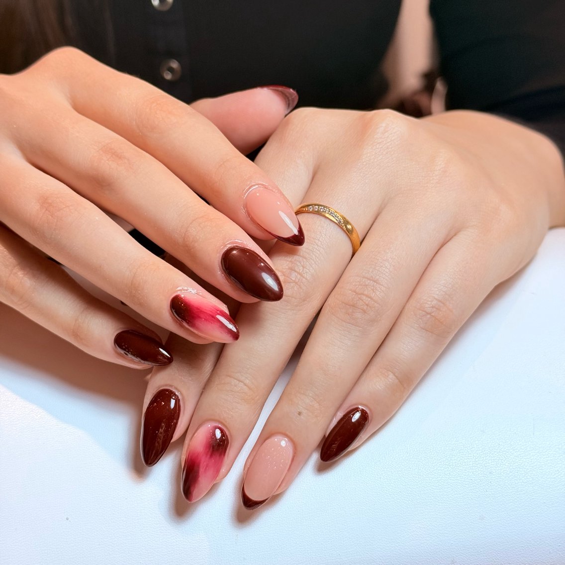 ネイル アートネイル チークネイル フレンチネイル グラデーション キラキラネイル ハンドネイル Risa_ Nailのネイルデザイン