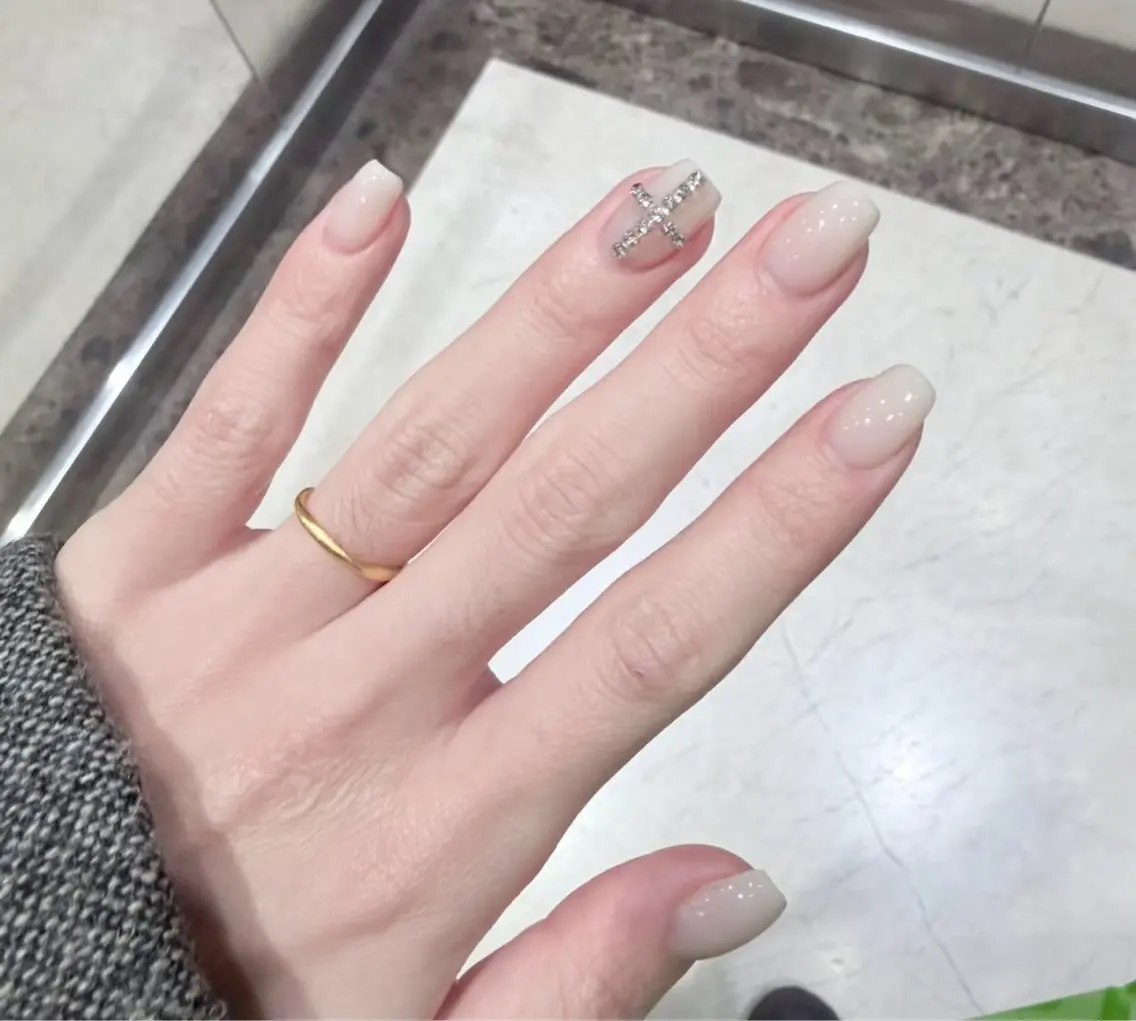 JOJO 🤍のネイルデザイン