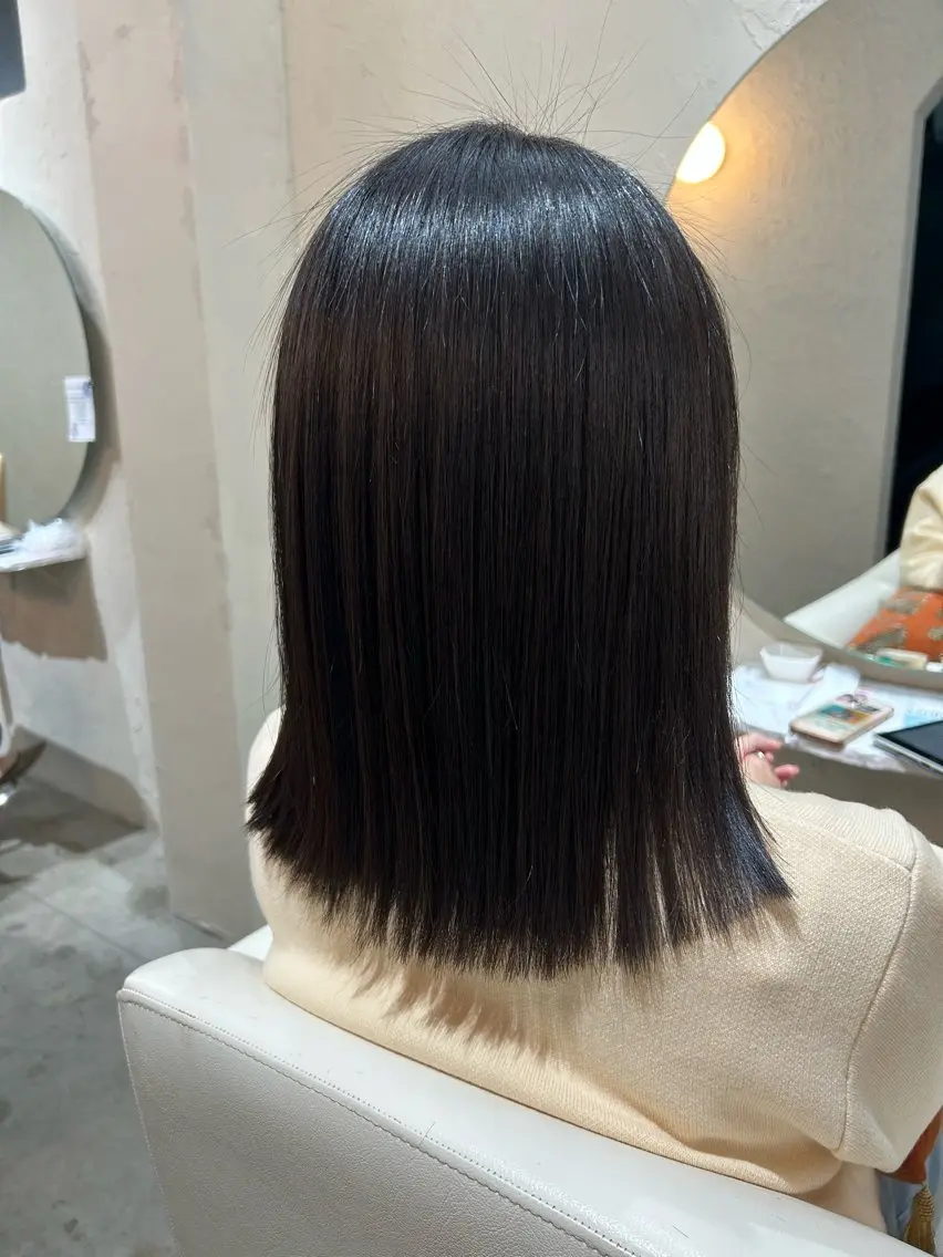 ミディアム 鈴木 .のヘアスタイル