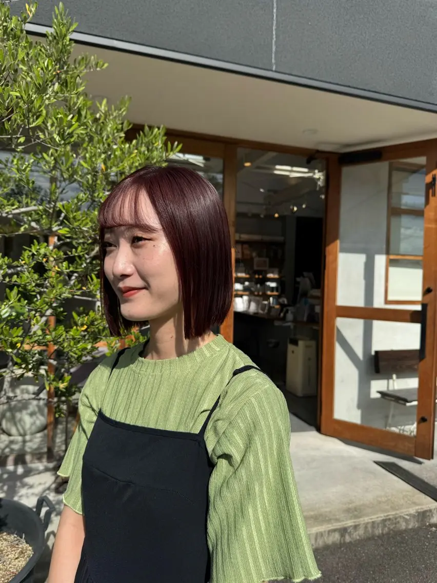 ミディアム カラー ルビー ヘアカラー momoka 女性限定のヘアスタイル