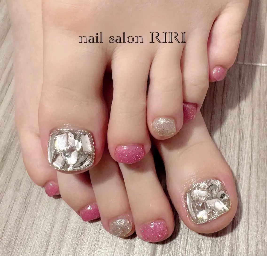 ネイル フットネイル RIRI リリのネイルデザイン