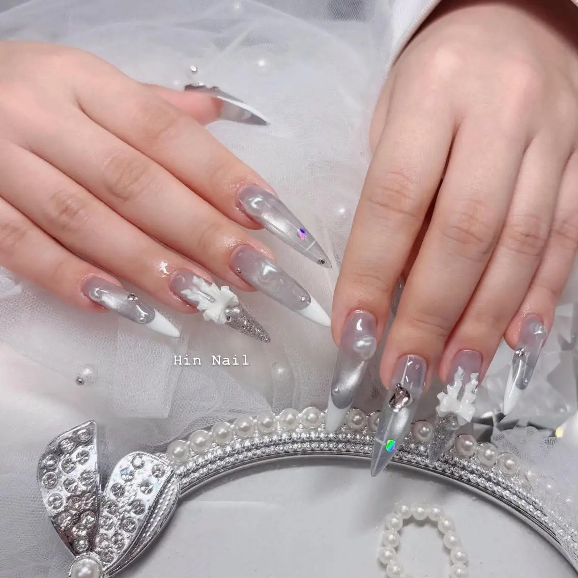 ネイル ハンドネイル Hin Nailのネイルデザイン
