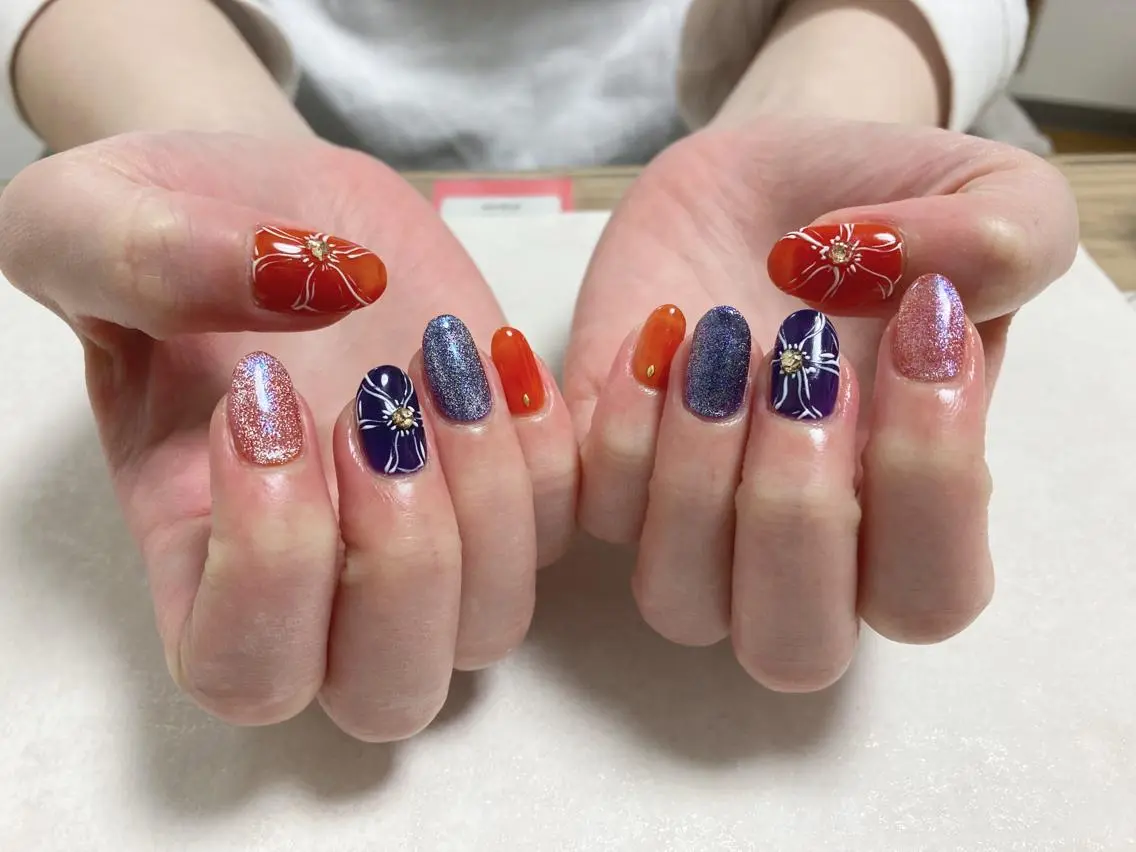 ネイル オーロラネイル フラワーネイル フットネイル フレンチネイル ジェルネイル mogunail &blowのネイルデザイン