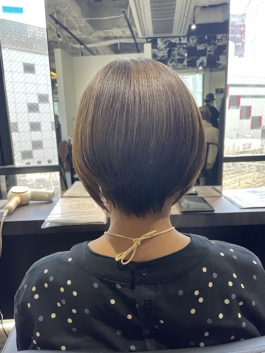 ショート カラー TheEctilo 江坂Yoshimi✨のヘアスタイル