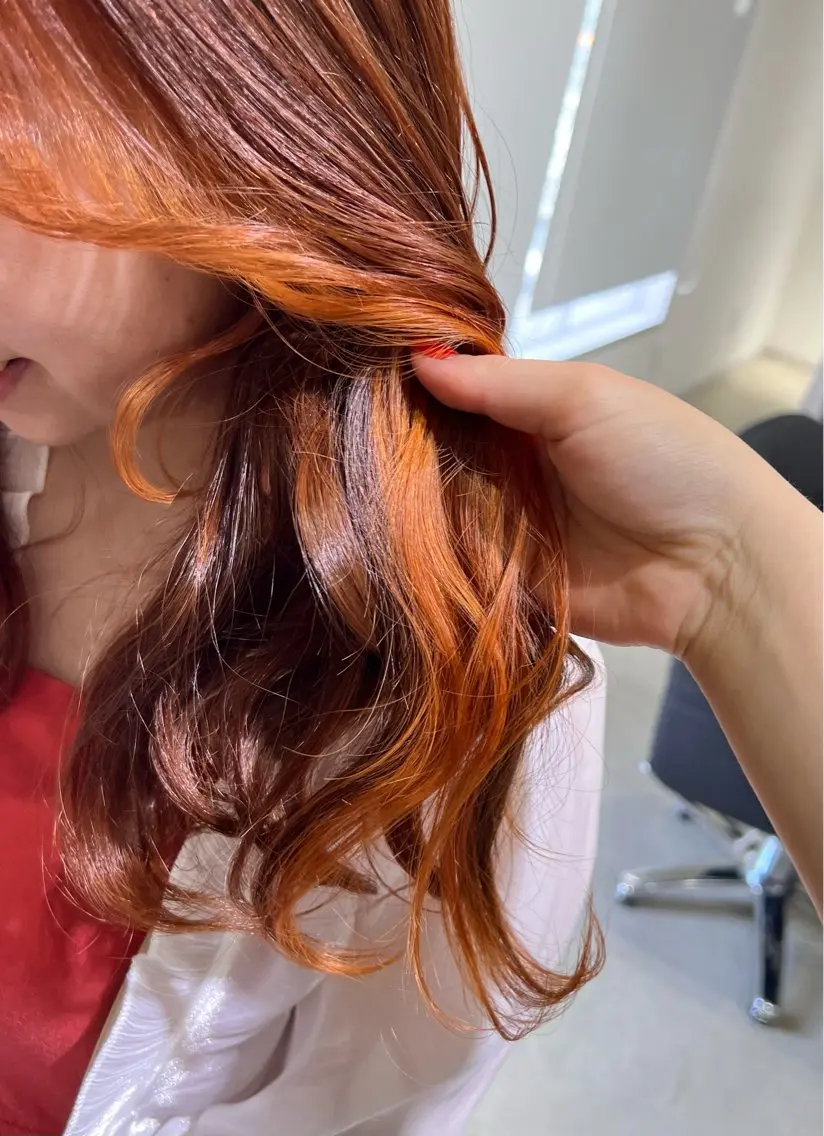 セミロング anB ハルカのヘアスタイル