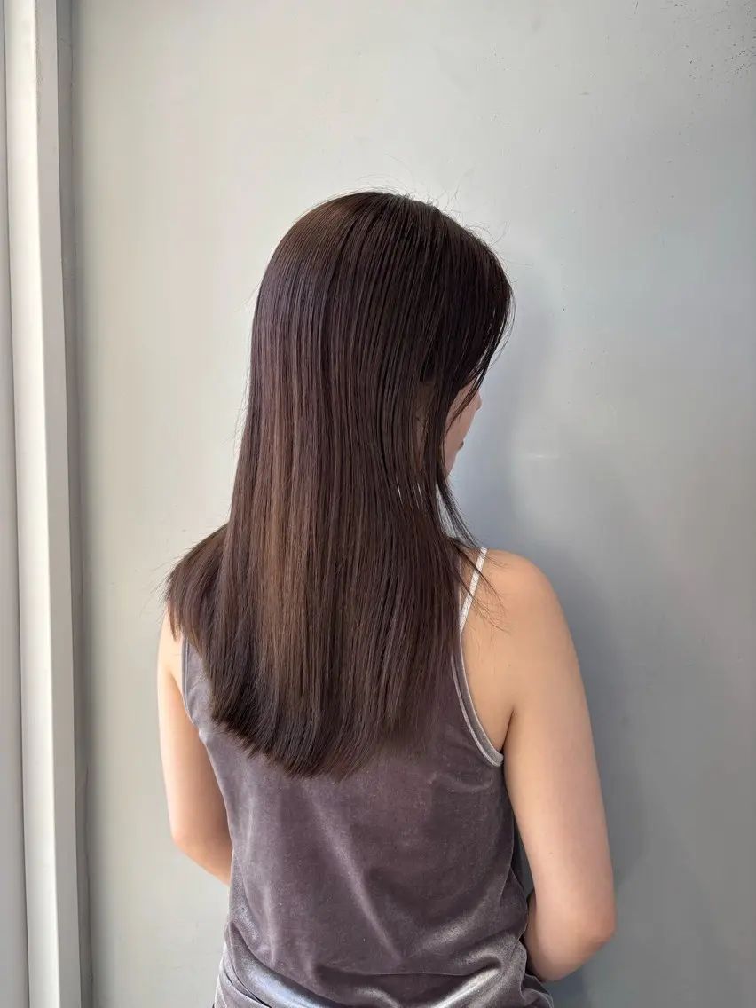 セミロング 𝐀𝐦𝐞𝐫𝐢 /透明感カラーのヘアスタイル