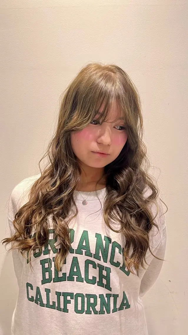 ロング カラー ベージュカラー オリーブベージュ ヘアカラー トリートメント ヘッドスパ stair：case 💟川部　陽子💟のヘアスタイル