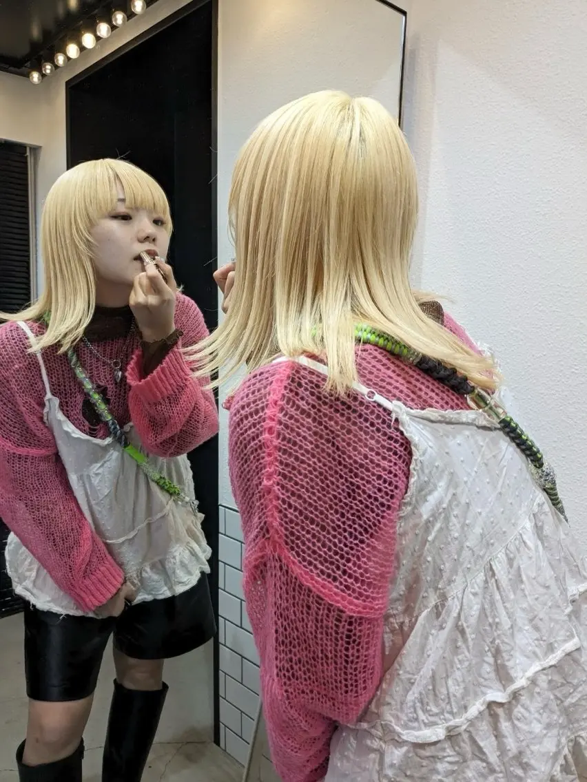 ミディアム 奥田 葵のヘアスタイル