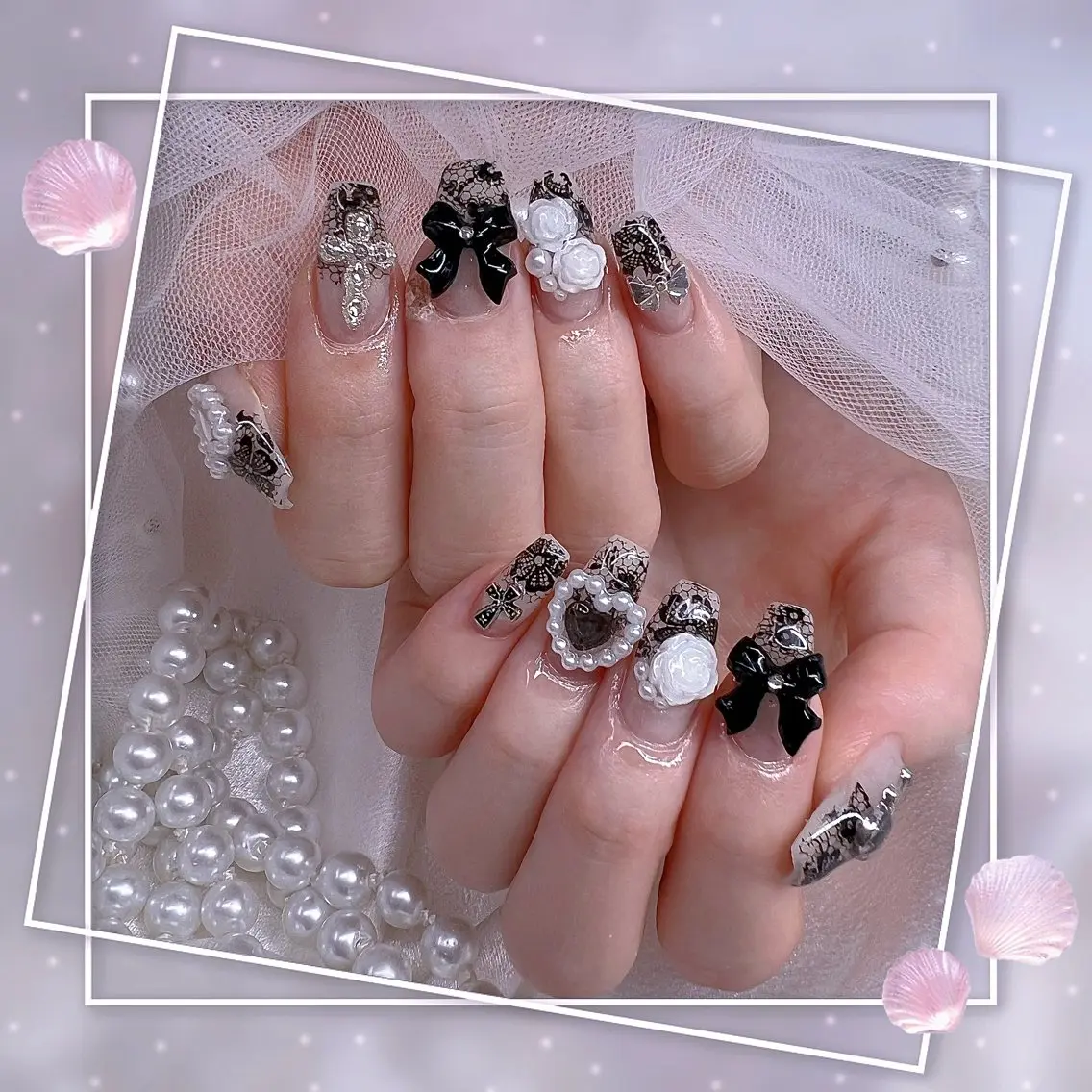 ネイル チークネイル フレンチネイル グラデーション マグネットネイル マグネットフレンチ ハンドネイル Chill Nailsalonのネイルデザイン