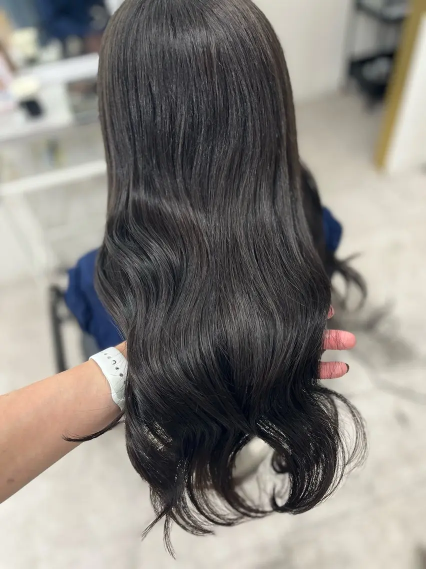 ロング カラー グレージュ オリーブグレージュ オリーブグレー カット ヘアカラー トリートメント 🫧ぷる艶カラー🫧 Yuubi🦩のヘアスタイル