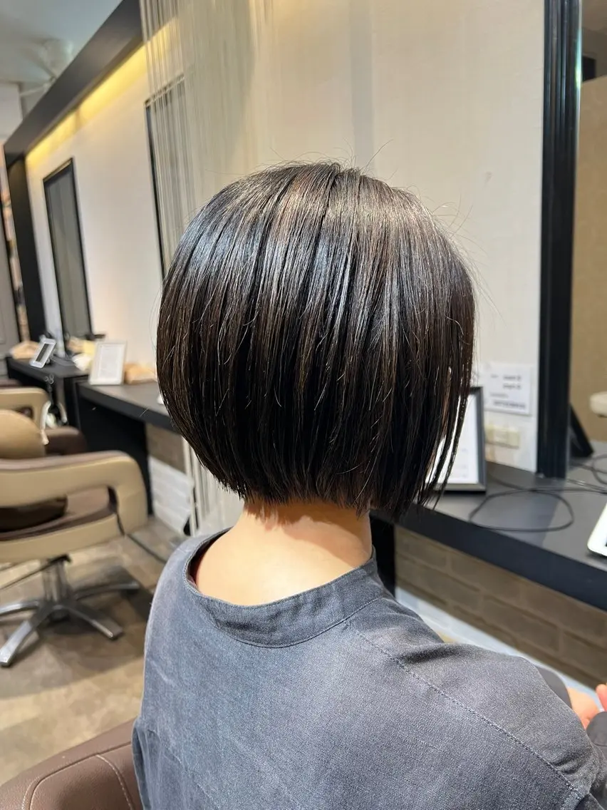 ショート カット ヘアカラー トリートメント 川村 綾のヘアスタイル