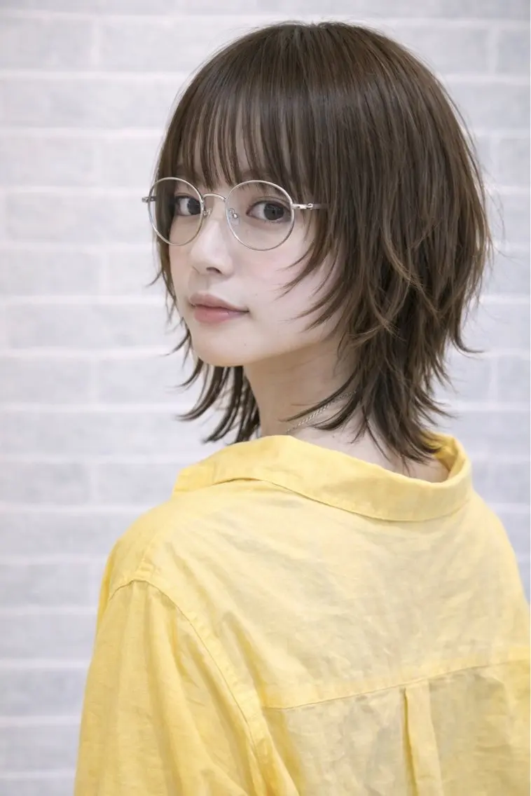 ミディアム レイヤーカット カット ヘアカラー トリートメント 齋藤 智佳のヘアスタイル