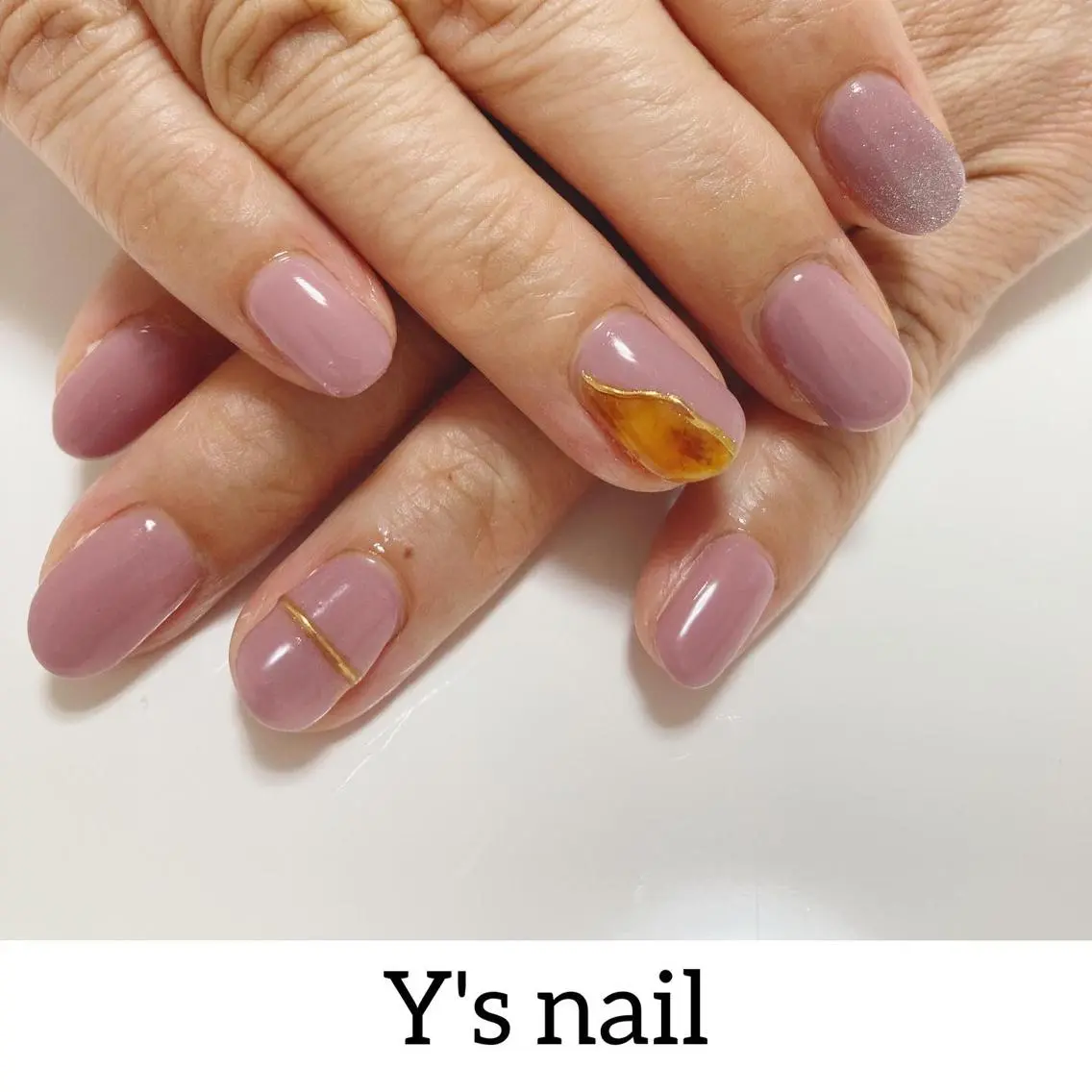 ネイル べっ甲ネイル マグネットネイル 手書きが得意🖌️ Y’s  nailのネイルデザイン