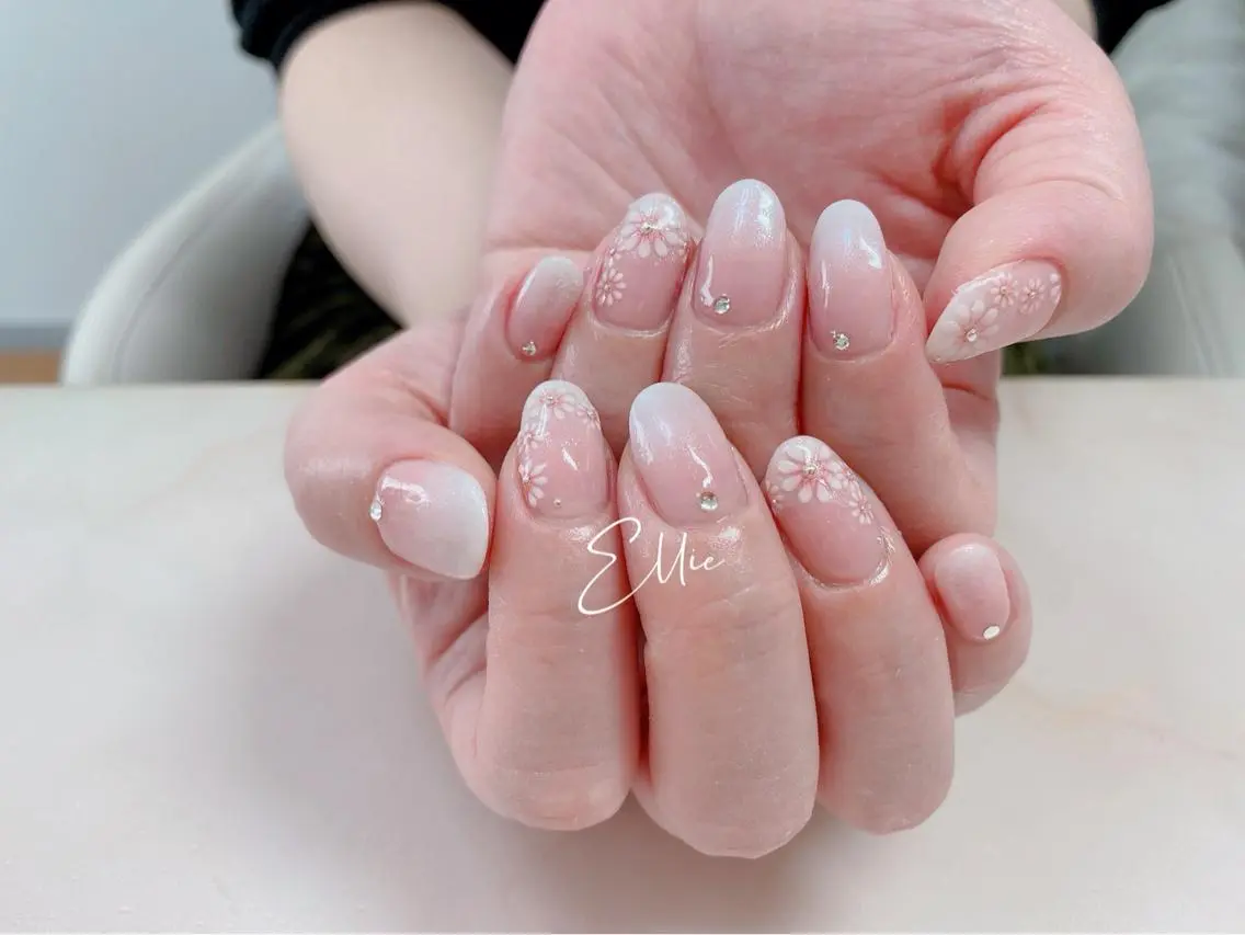 ネイル ハンドネイル ハンドケア 閨匠ビューティサロン 新橋店♡Ellieのネイルデザイン