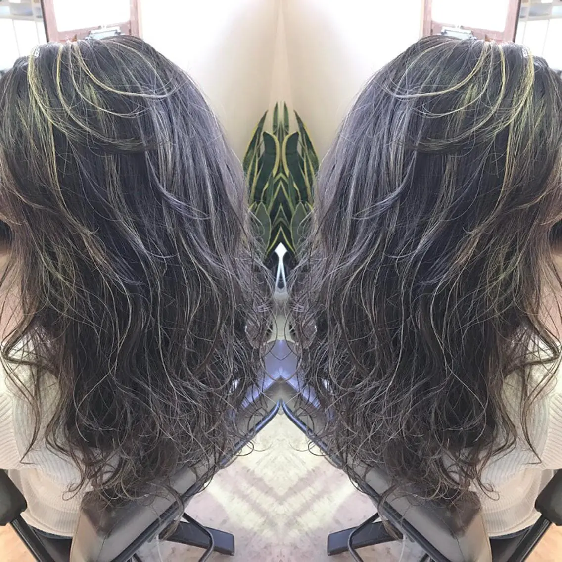 セミロング カラー グレージュ ハイライトカラー ハイライト 青木 茂樹⭐️ 透明感カラーのヘアスタイル