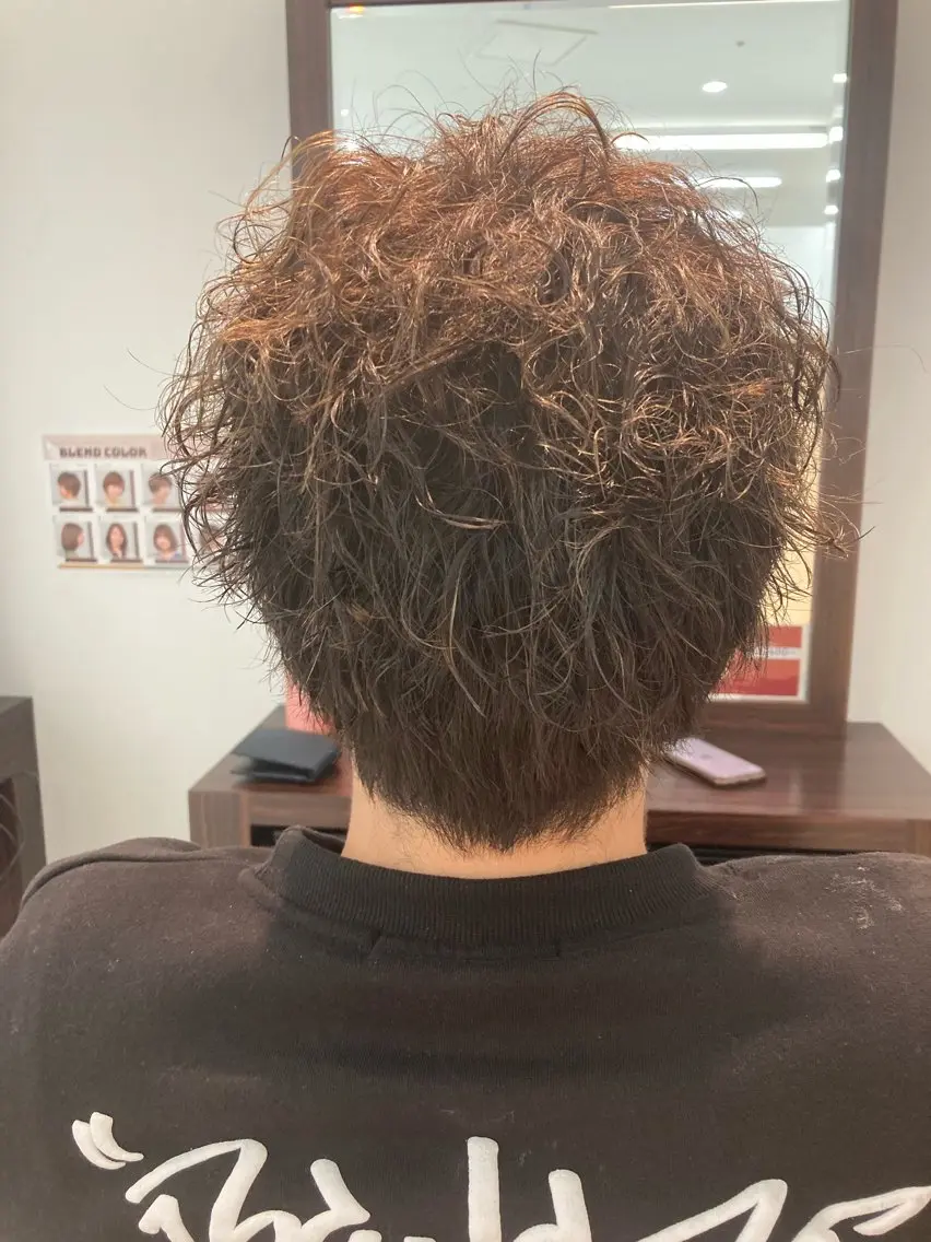 ショート パーマ メンズ メンズパーマ ツイストスパイラルパーマ スパイラルパーマ カット パーマ ヘアセット Ryu/ハイトーン/ レイヤーカットのヘアスタイル