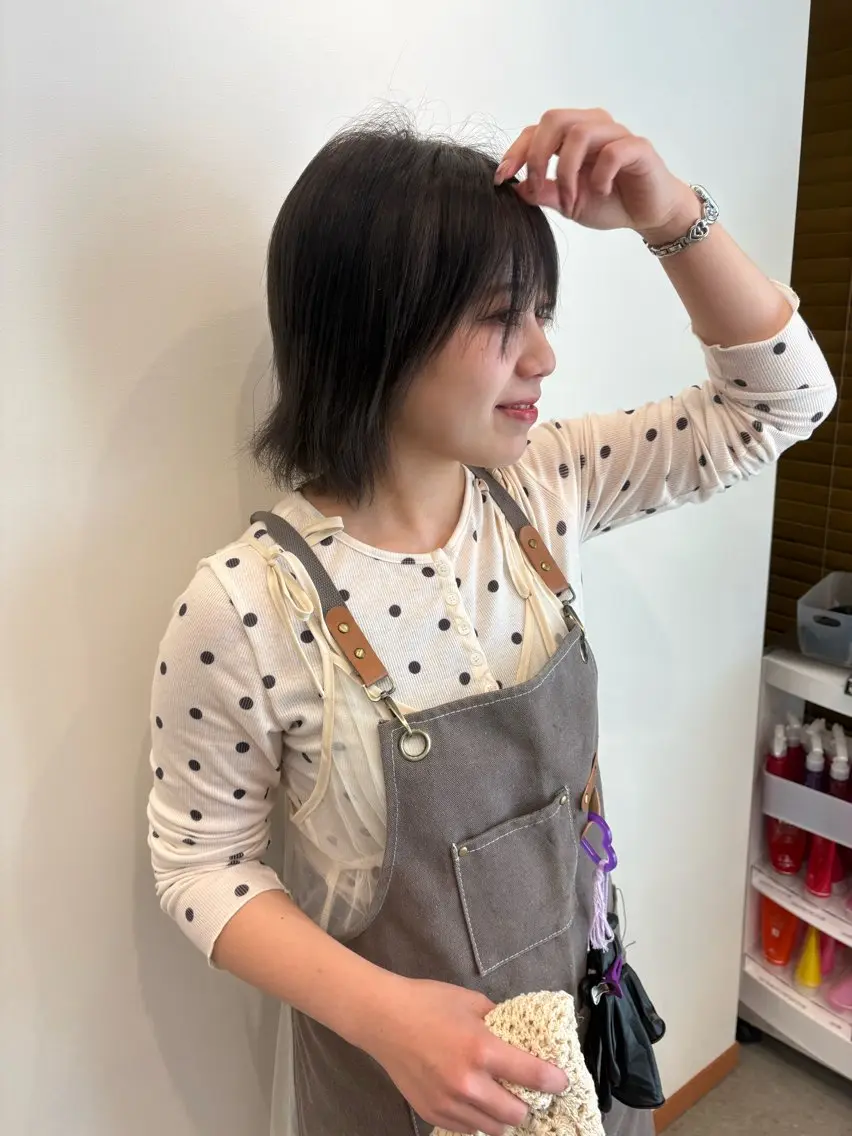ミディアム カラー アッシュ アッシュグレー ERII /伏見 カットモデル募集中!のヘアスタイル