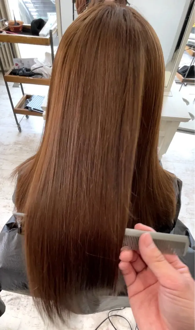 カラー ブリーチ ブリーチなしカラー 川瀬 夢来のヘアスタイル