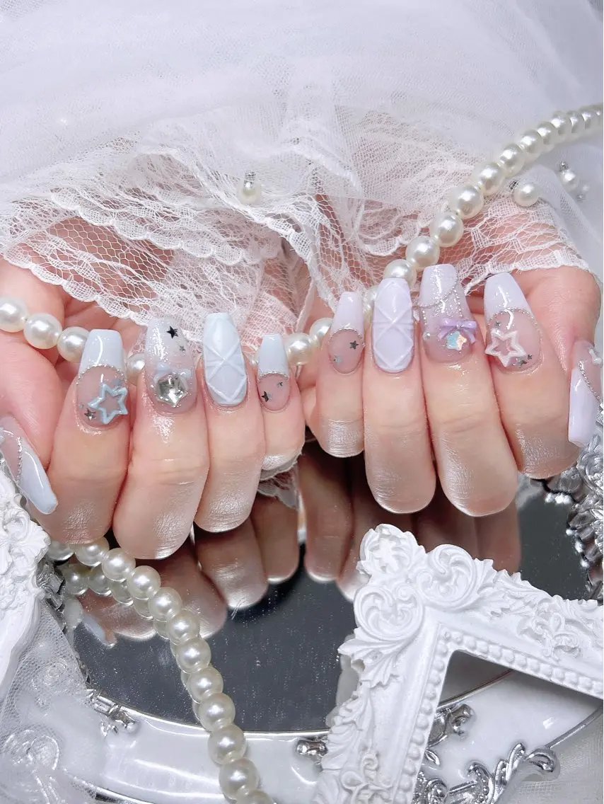 ネイル ハンドネイル ️🫧みつき/ 渋谷/痛ネイル️🫧のネイルデザイン