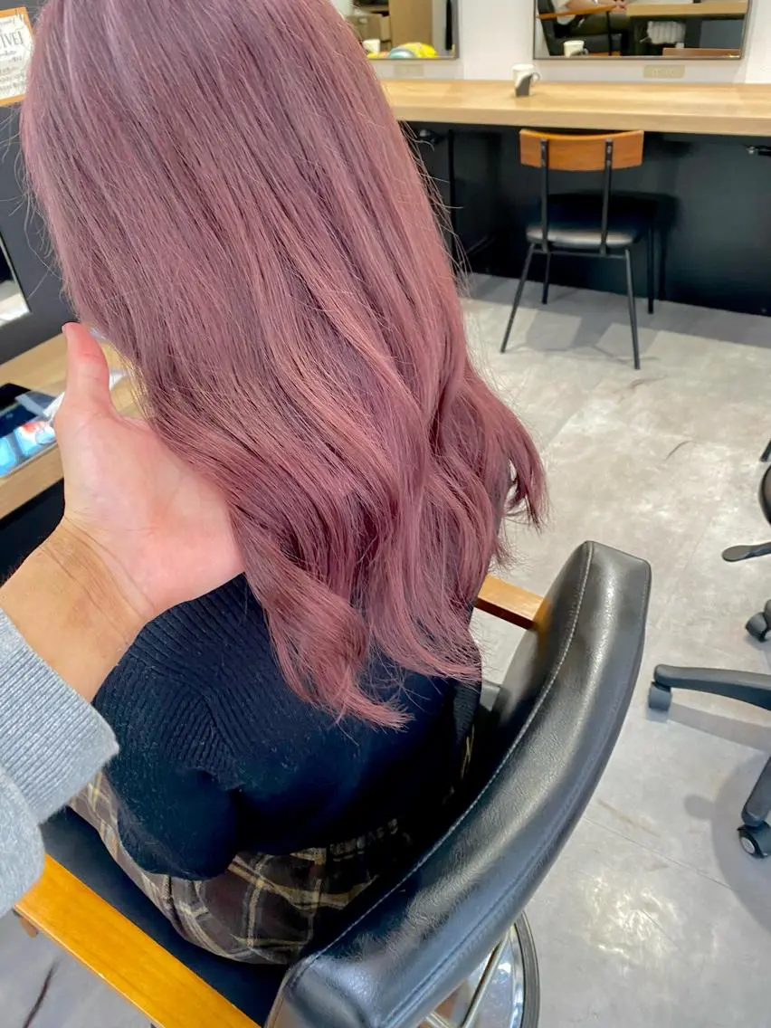 カット✖️ブリーチ✖️オンカラー2ステップトリートメント🧏🏻‍♀️🧏🏻‍♀️の写真