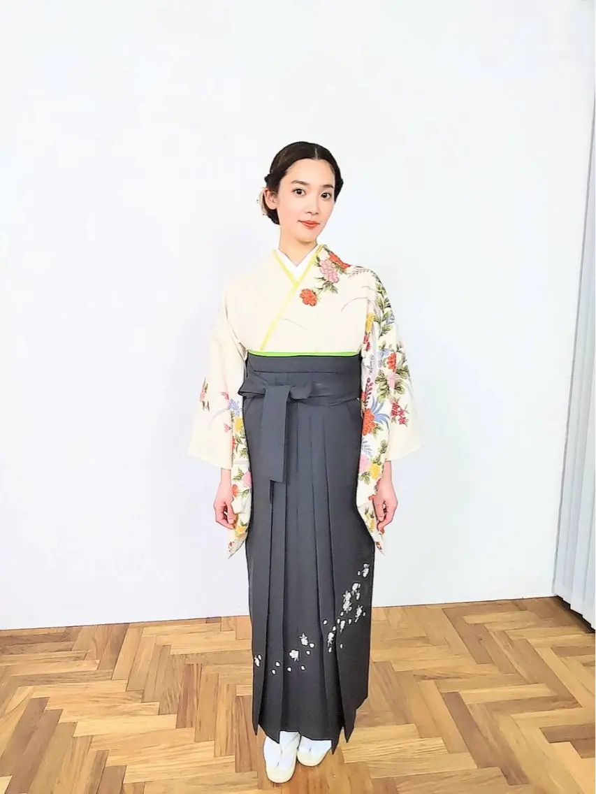 紬、小紋、訪問着、卒業式袴の着付けの写真