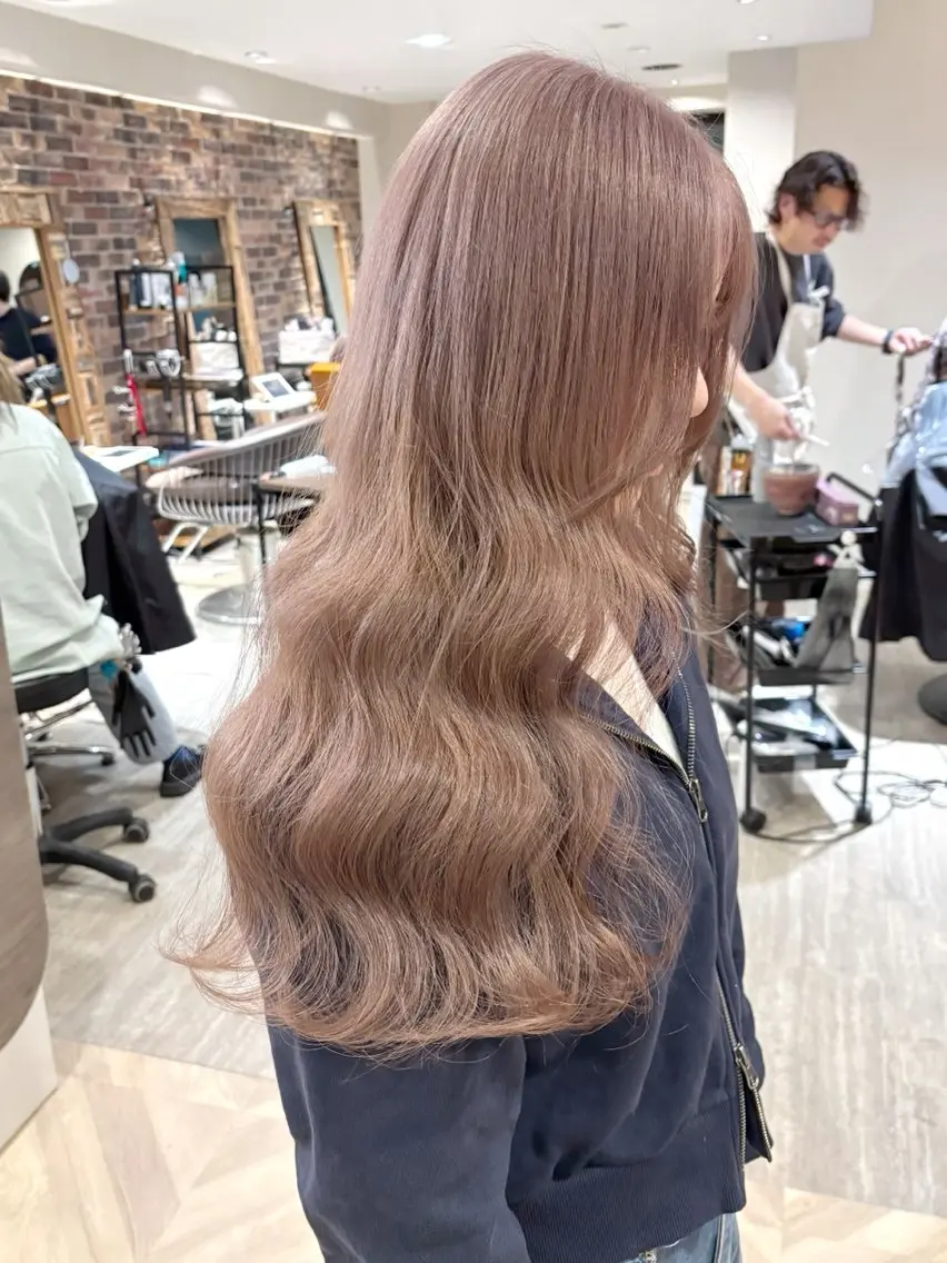 ロング ヘアカラー 艶髪/透け感カラー /RYOのヘアスタイル