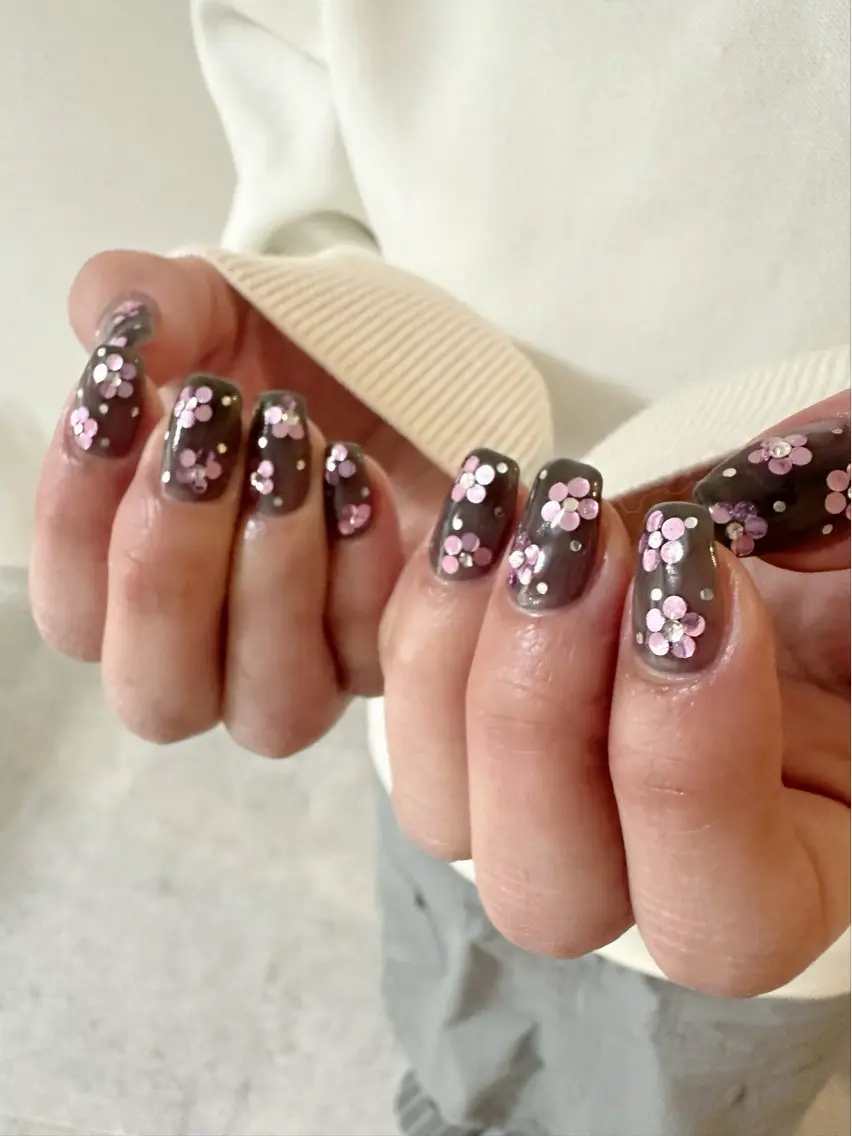 ネイル フラワーネイル ホログラムネイル 氷ネイル・うるうるネイル 韓国ネイル ニュアンスネイル 🪞KAPE NAIL 🪞のネイルデザイン