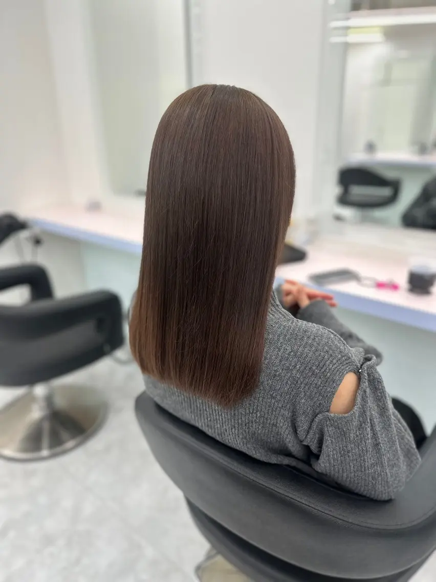 ミディアム カラー ヘアカラー ヘッドスパ 🫧ハイトーン🫧 ベージュ🫧徹哉のヘアスタイル