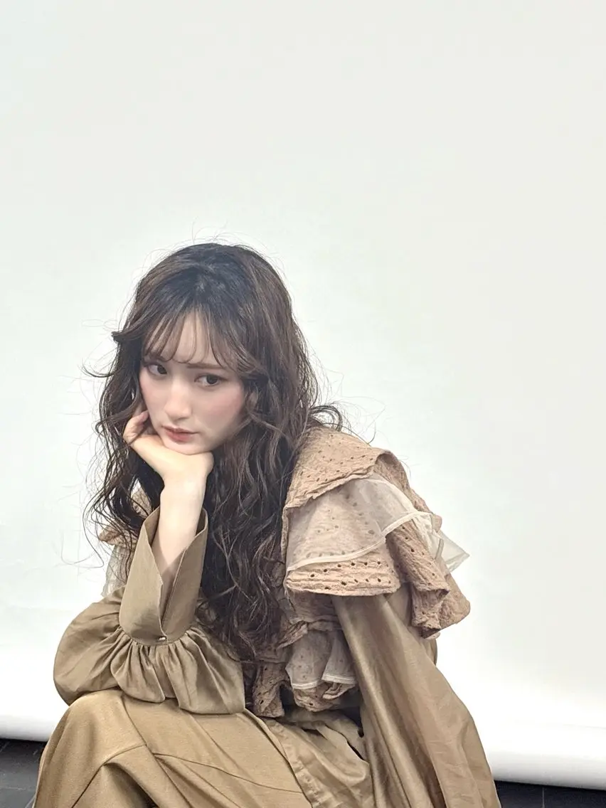 セミロング カラー パーマ ヘアアレンジ 神品 幸音のヘアスタイル
