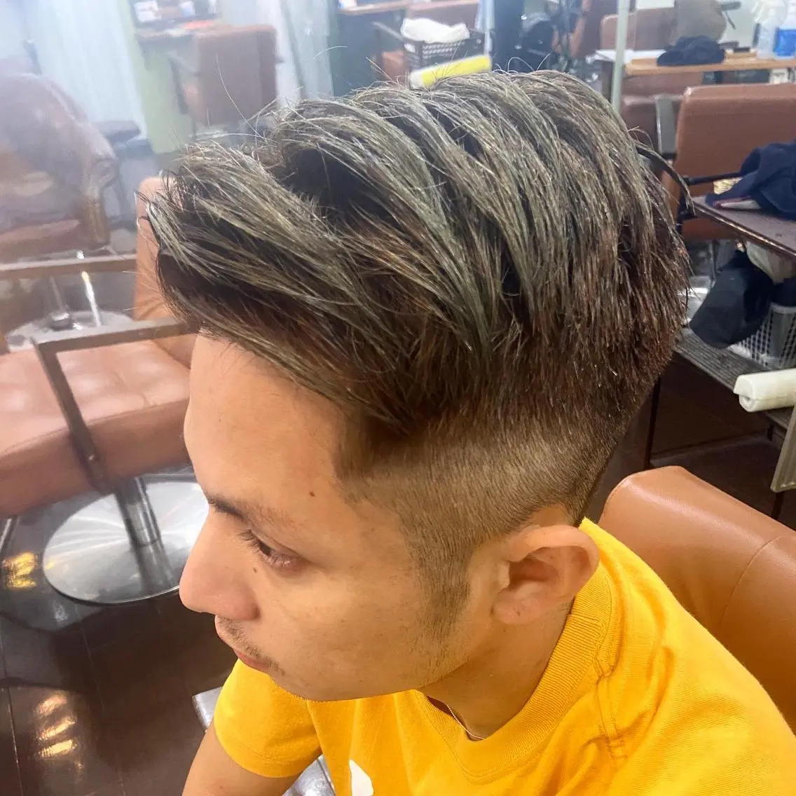 カラー メンズ フェードカット 久木原 ゆりのヘアスタイル
