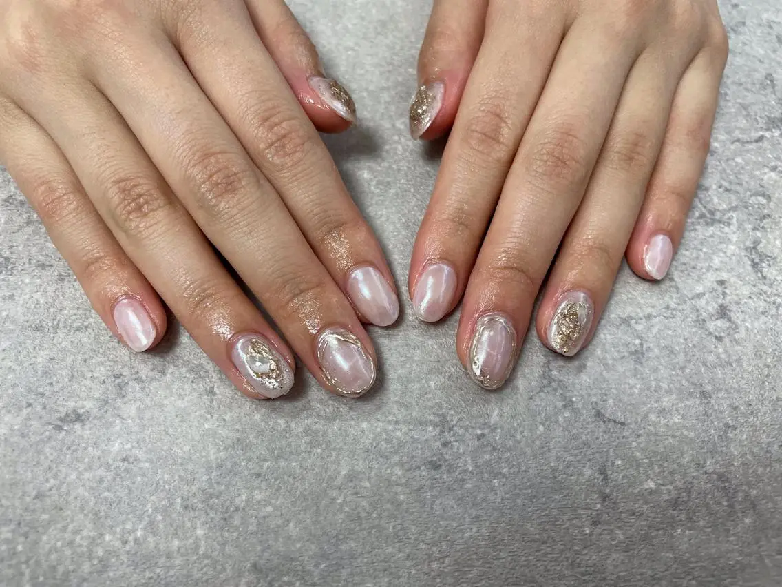 ネイル mogunail &blowのネイルデザイン