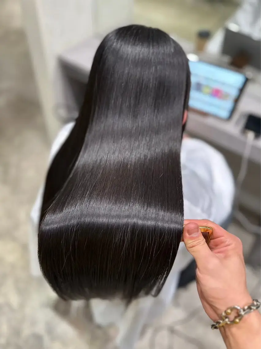 ロング 【ヤバ髪から美髪へ】 縮毛矯正特化アチワのヘアスタイル